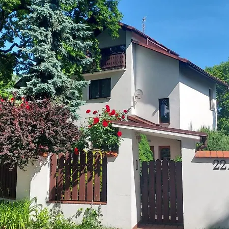 Hidden Gem Garden Apartment Krakow Exterior photo