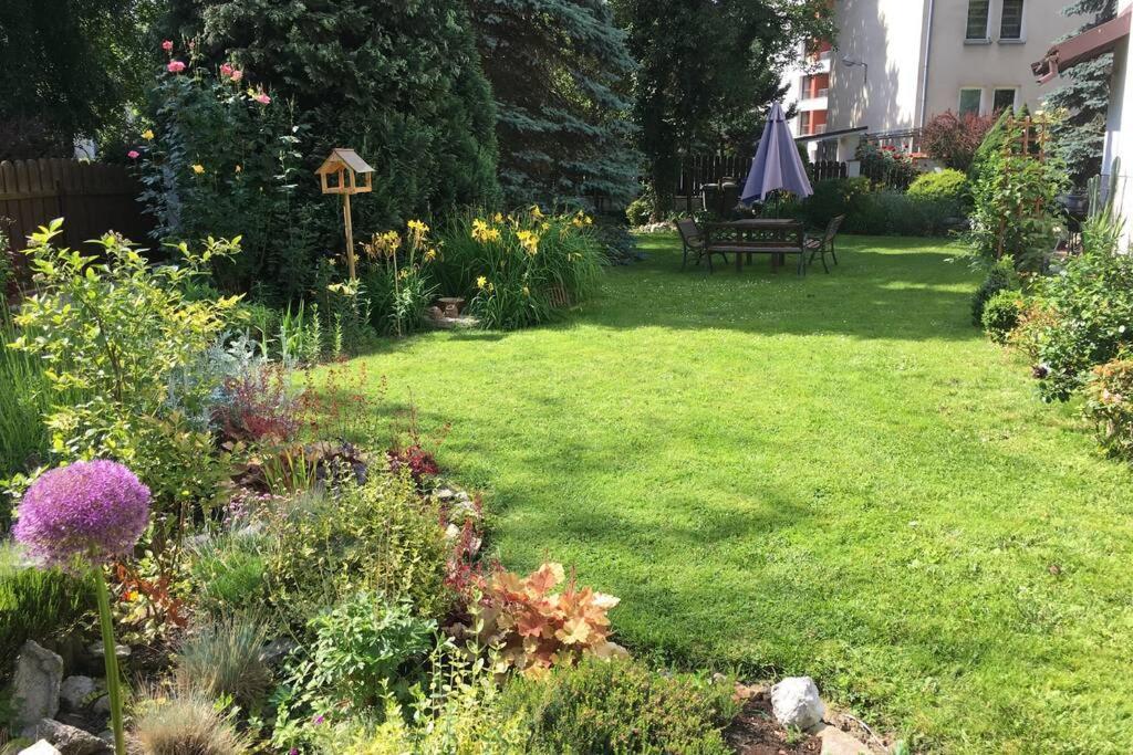 Hidden Gem Garden Апартаменти Краків
